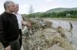 Jarosław Kaczyński na terenach dotkniętych powodzią w woj. małopolskim - 7 czerwca 2010